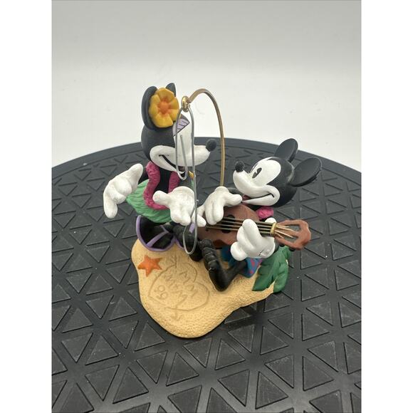 1999 Hallmark Keepsake Disney Mickey and Minnie In Paradise #2 Ornament - Picture 1 of 7